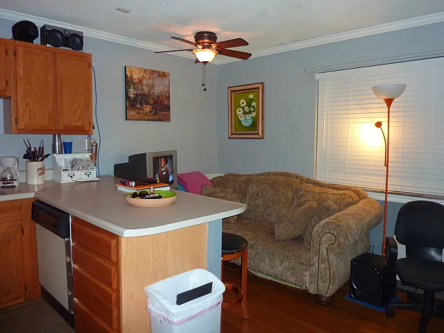 Waitlist for Aug2027Jul2028 Now Open! |1BR Condo | Near UTK | Fort Sanders — Photo 2