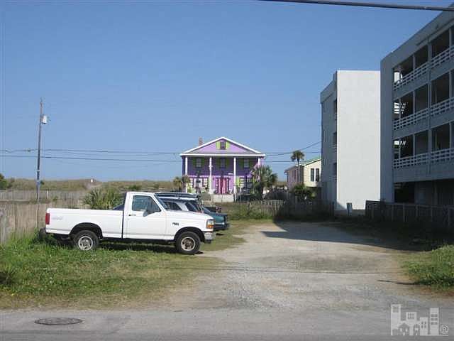 1st image of 306 Canal Dr