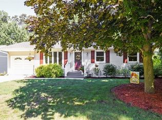 414 Lake Hills Rd, Michigan City, IN 46360