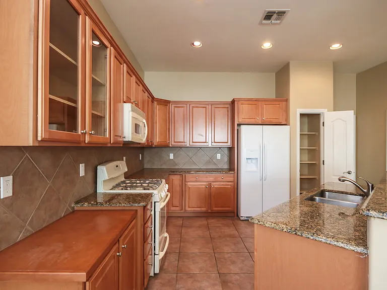 7129 W Autumn Gold Ct — Photo 6