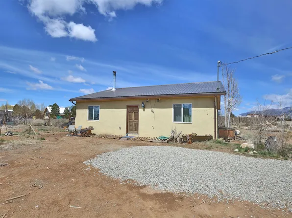 4 Luz Del Monte Rd, El Prado, NM 87529