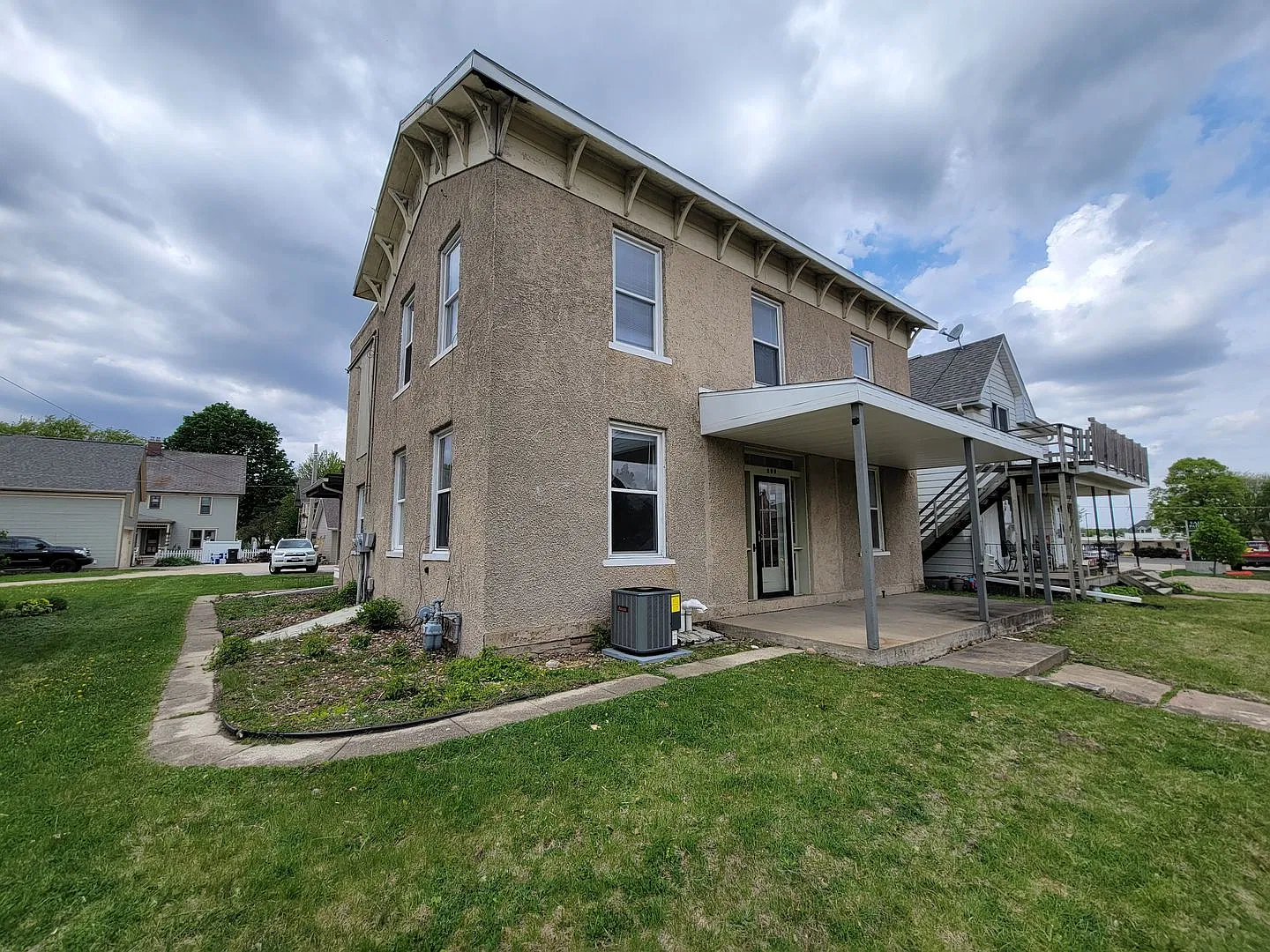 4 Bed 2 Bath Home For Rent Leasing For June 1st, 2027-2028 — Photo 2