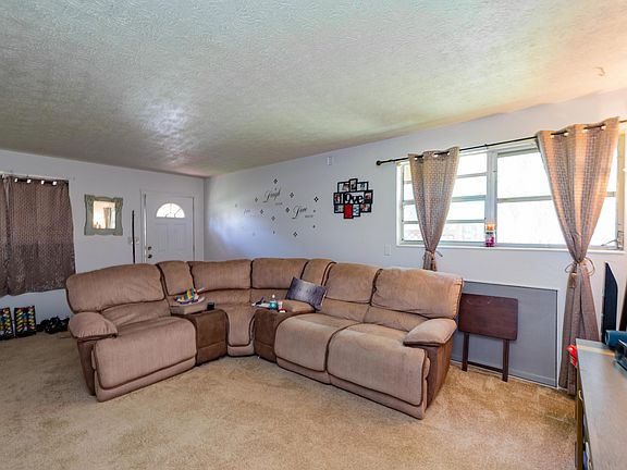 4th image of 2063 Betsy Dr