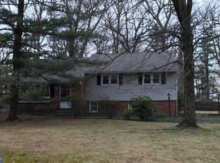 1732 W Welsh Rd, North Wales, PA 19454