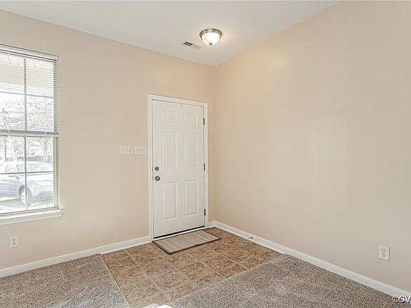 5th image of 3216 Kenton Ct