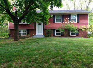 13 Sonat Rd, Clifton Park, NY 12065