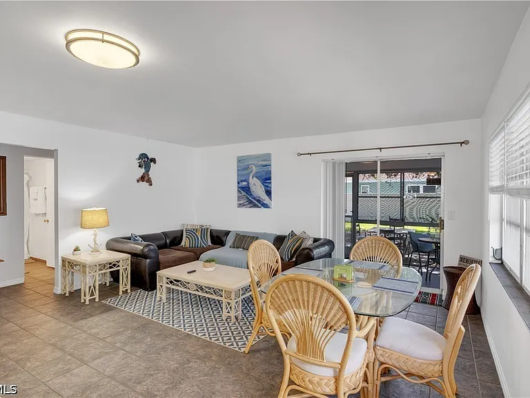 5226 Coronado Pkwy #A — Photo 4