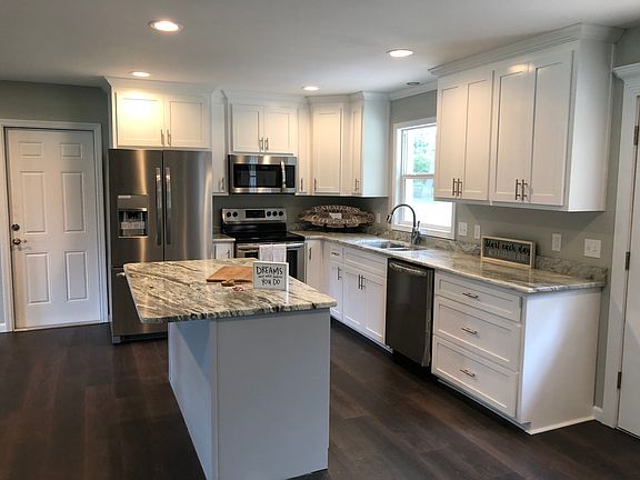 2nd image of 301 Richland Dr