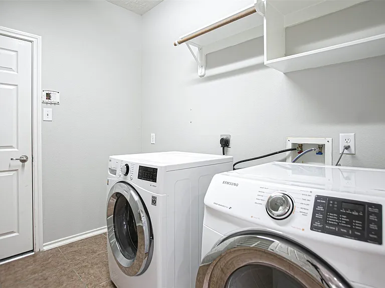 43 W Spindle Tree Cir — Photo 14