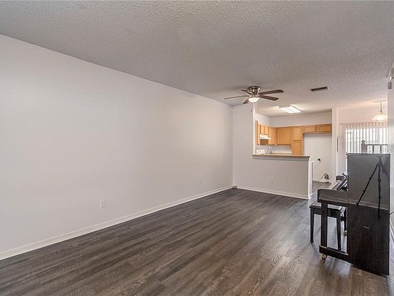 5th image of 10424 Heron Lake Dr