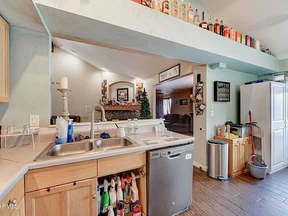 5th image of 2202 W RUNION Drive