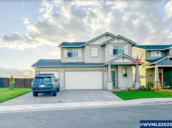 1471 Gladiola Dr, Junction City, OR 97448