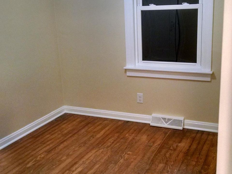 1st image of 920 Buena Vista Blvd