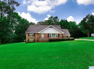 8104 Louis Dr SE, Huntsville, AL 35802