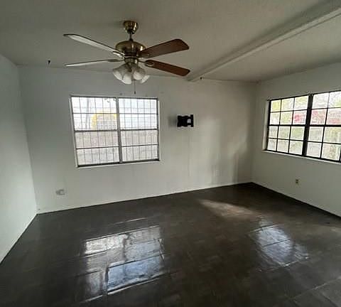 2nd image of 113 E Martinez Ave