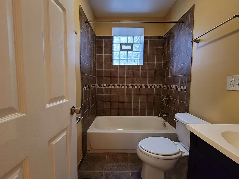 718 S. Aberdeen St — Photo 35