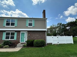 41729 Broquet Dr #169, Northville, MI 48167