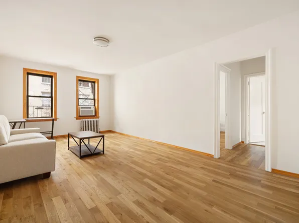 210 East 75th Street image 1 of 5