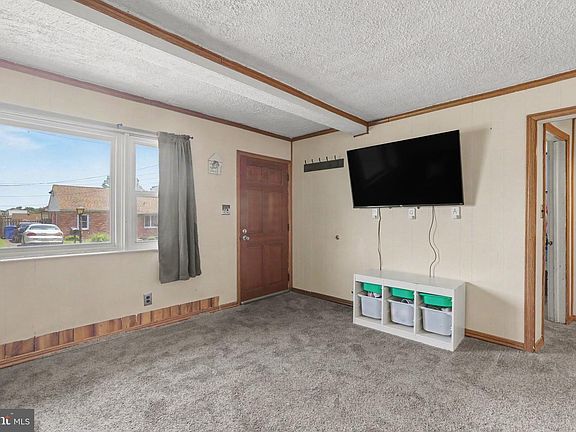 4th image of 12 Birch St