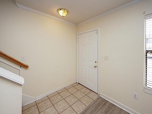 3rd image of 6263 Lucille Dr #20B