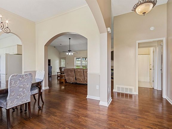 5th image of 12311 Afton Pl