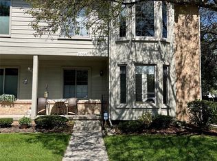 31502 Merriwood Park Dr, Livonia, MI 48152