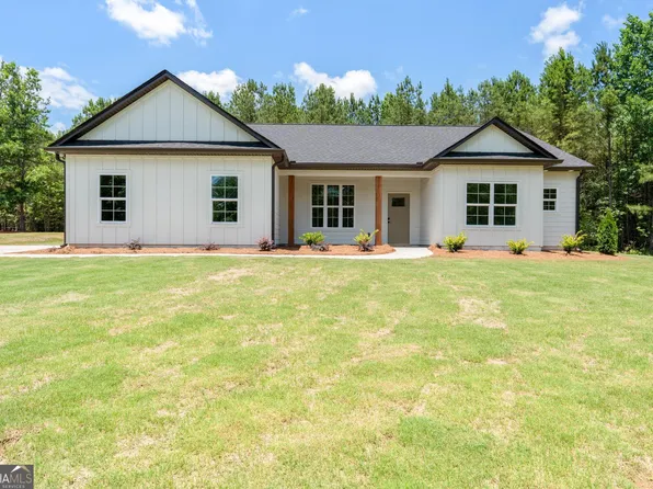 498 Martin Mill Rd, Moreland, GA 30259
