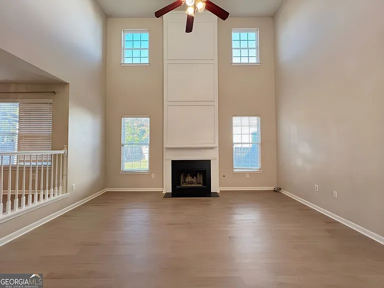 2751 Spence Ct — Photo 11