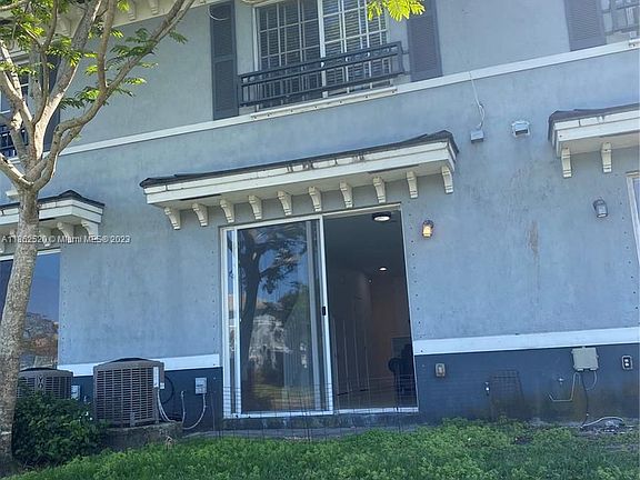 5th image of 3527 NW 13th St #3527