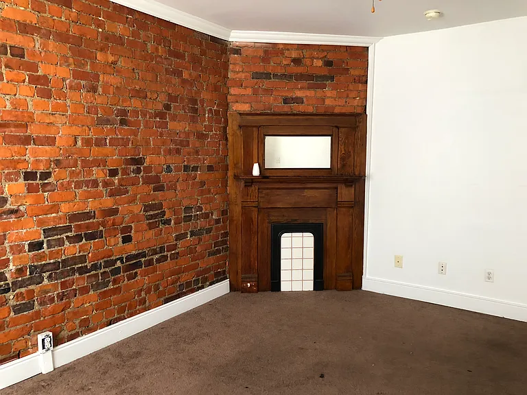 815 Bowe St #A — Photo 1