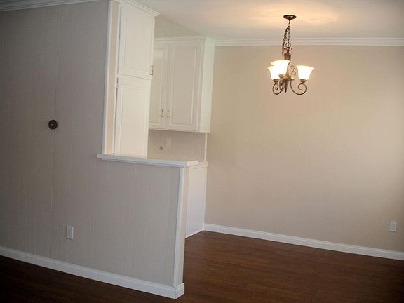 4th image of 2714 W Clark Ave #17-3