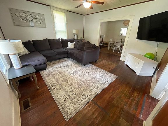 4th image of 301 Gowdy St