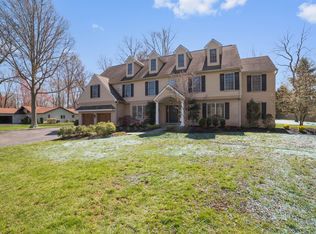 850 Cathcart Rd, Blue Bell, PA 19422