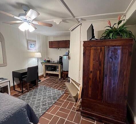4th image of 28178 Julia Ave
