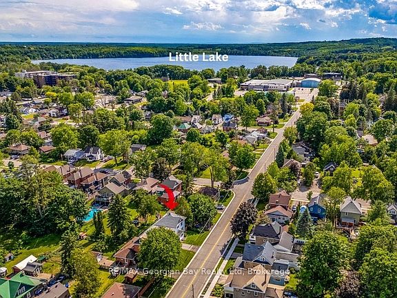 2nd image of 423 Ellen St