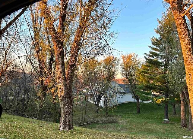 1st image of 130 Glenview Dr