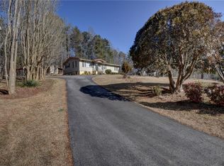 319 Cove Creek Rd, Pickens, SC 29671