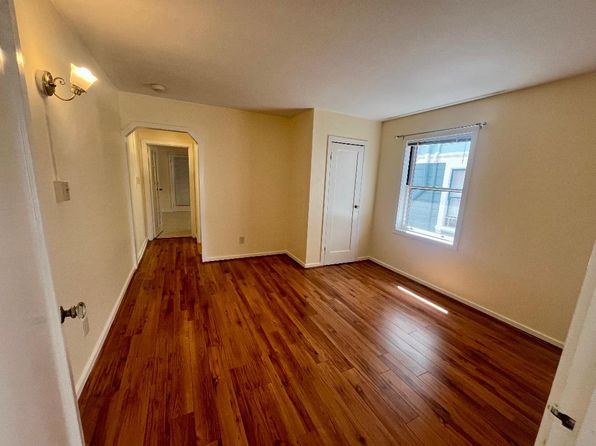 938 Santa Clara Ave APT B, Alameda, CA 94501