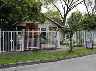 3902 Walker St, Houston, TX 77023
