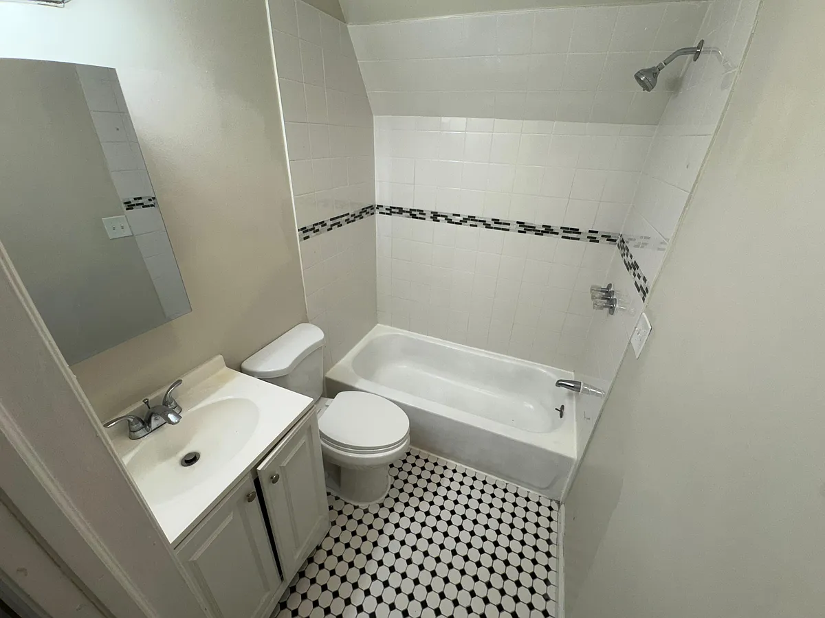 Building Photo - 86 Stuyvesant Ave #H3