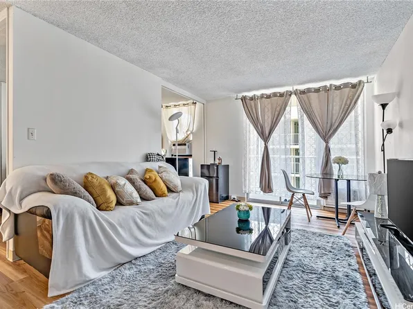 2452 Tusitala St APT 705, Honolulu, HI 96815