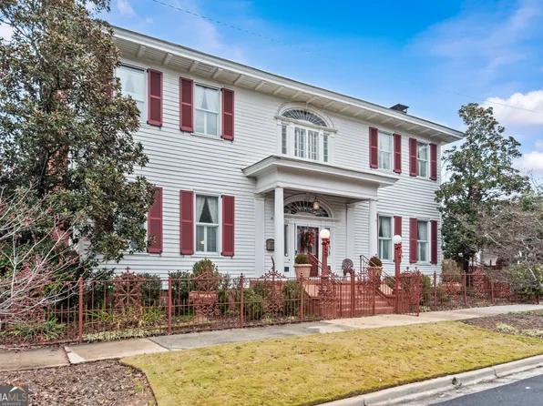 1155 Floyd St NE, Covington, GA 30014