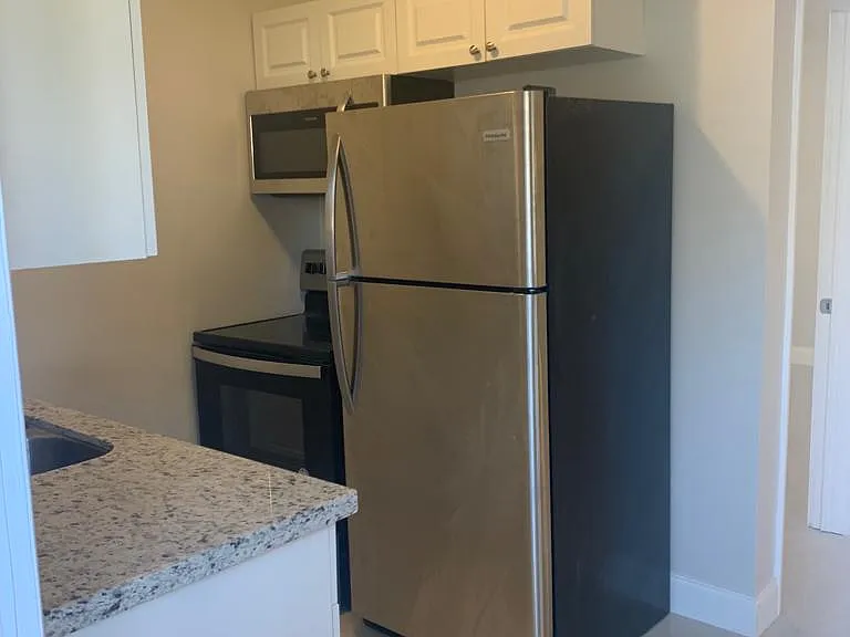 1531 NE 117th St #1 — Photo 3