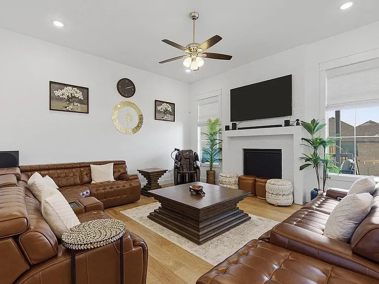 703 S Hickory Dr — Photo 6