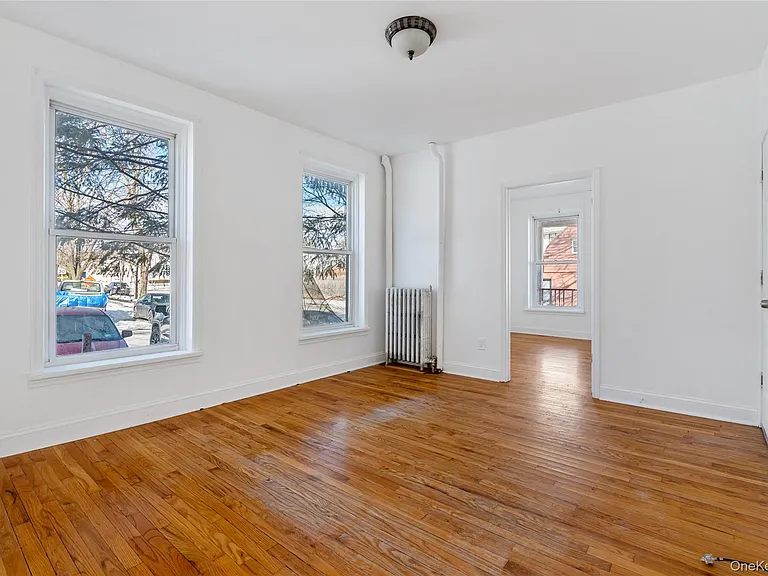 94 Winnikee Ave #2 — Photo 4