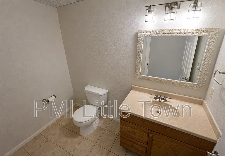 8975 S Coyote St — Photo 16