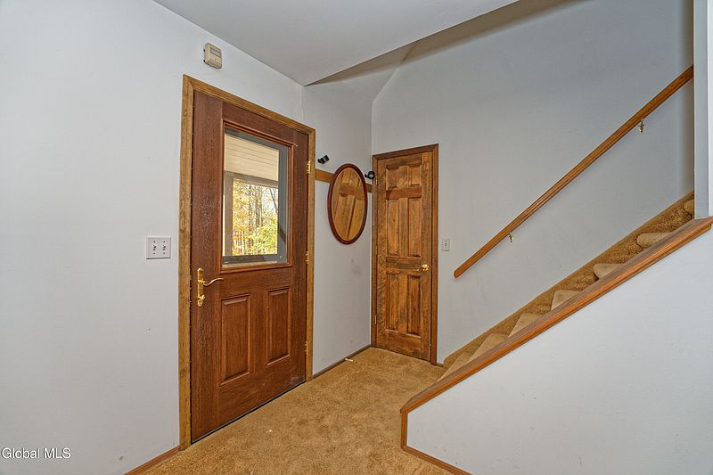 4th image of 168 Acorn Drive