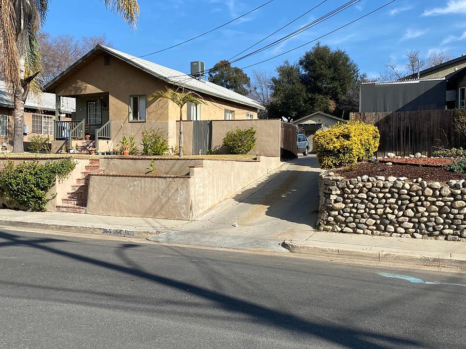1st image of 976 Cypress Ave #976