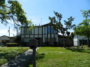 4817 Country Club Vw, Baytown, TX 77521