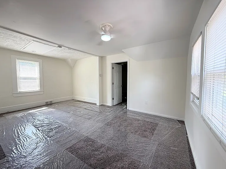 3925 W 22nd St #UP — Photo 5